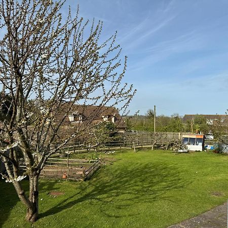 Mulberry Lawn Apartments Brading Exterior photo